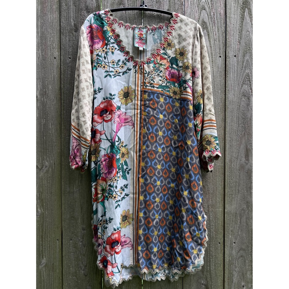 JOHNNY WAS Shana Tunic Blouse Floral Geometric Mixed Pattern Scallop Trim Sz S